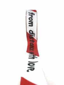 Geschenkband_From_Distance_with_love_763304070720_1920 -